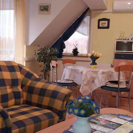 Molnar Apartman Heviz Bagian luar foto