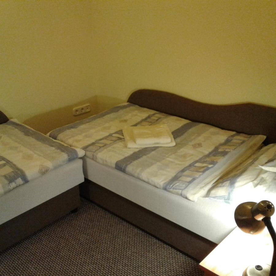 Molnar Apartman Heviz Bagian luar foto